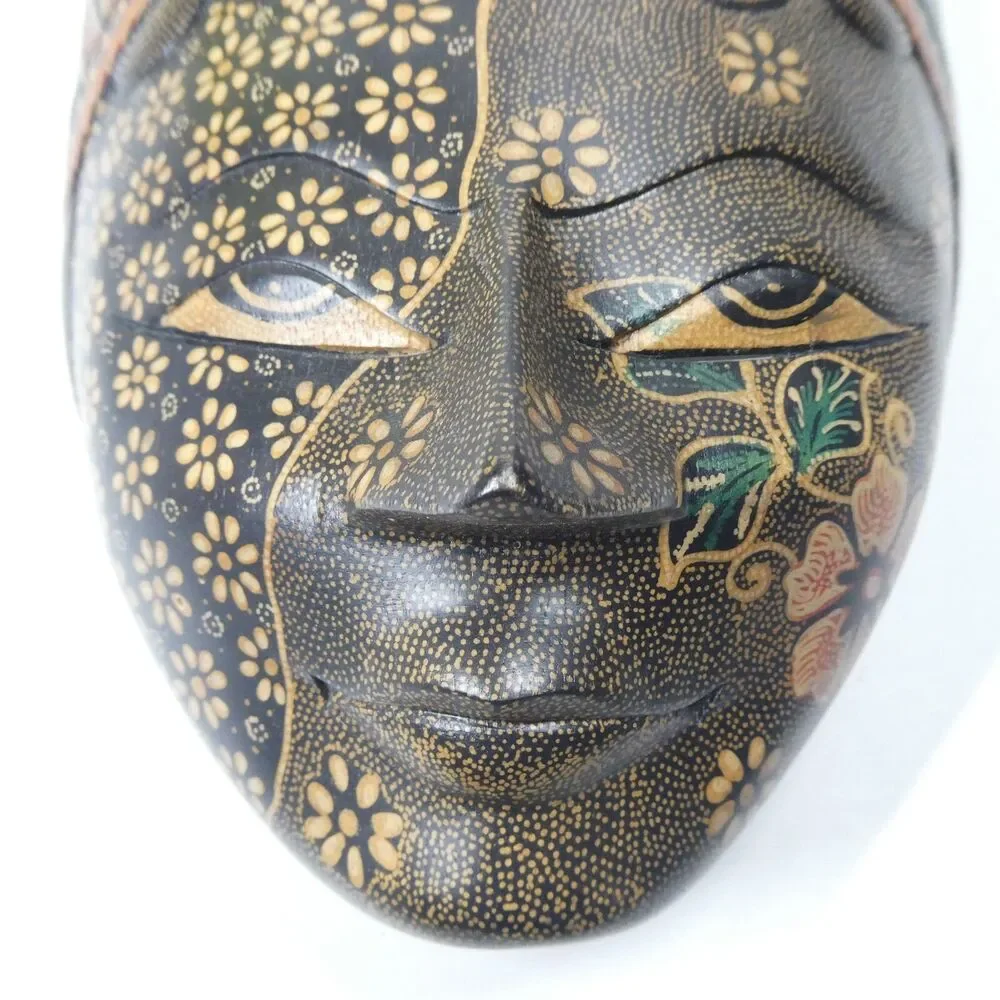 Indonesian Batik Mask Wooden Painted Vintage Decorative